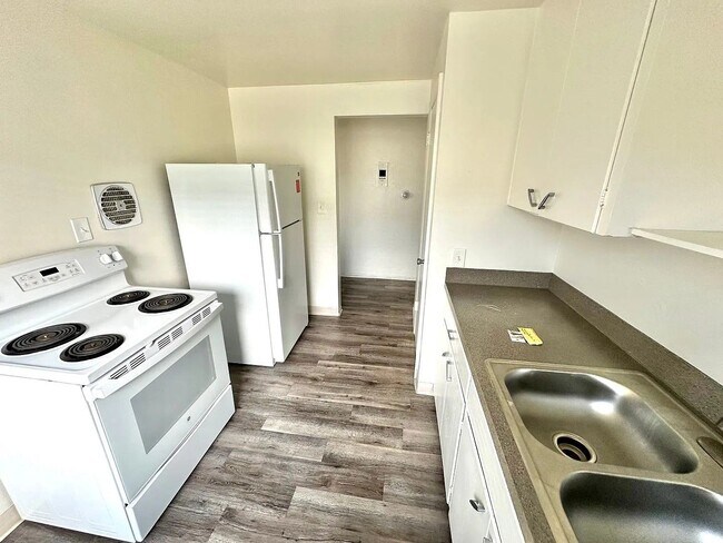 Photo - The Lilley Apartments