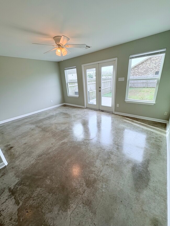 Building Photo - 1534 S Patout St Unit A