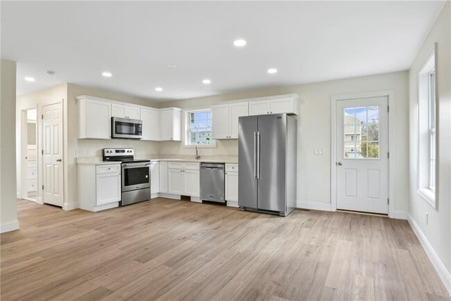 Photo - 24 Blackburn St