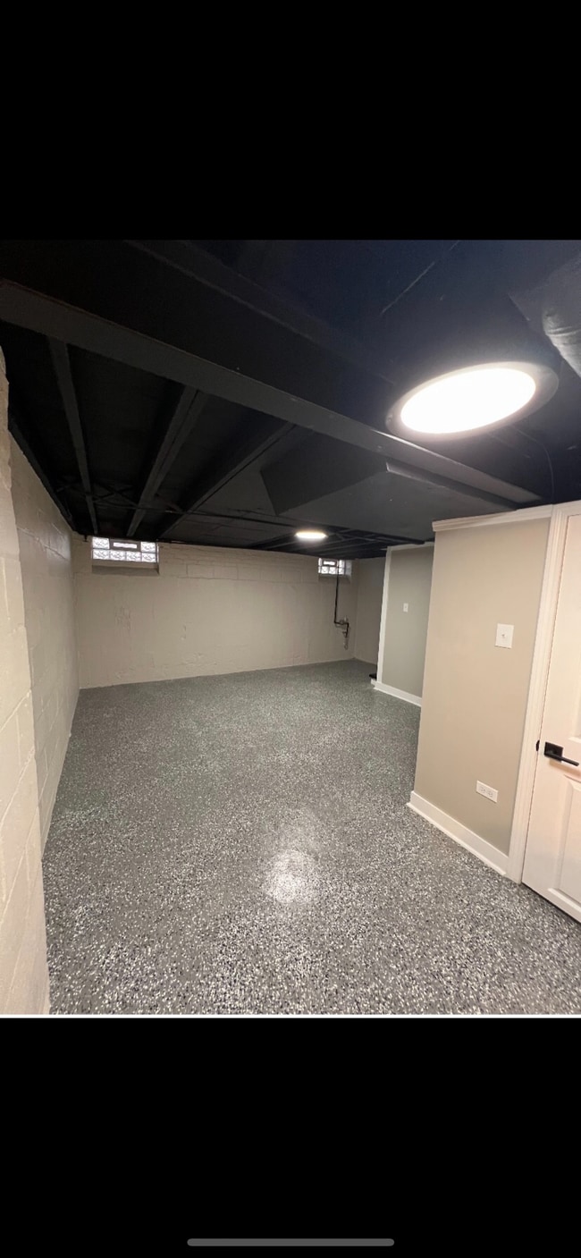 Building Photo - 6023 Wallace Rd