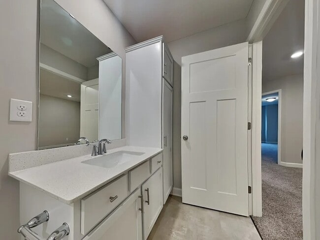 Photo - 1263 142nd St E