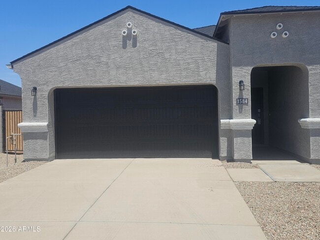 Photo - 1584 E Currier Dr.