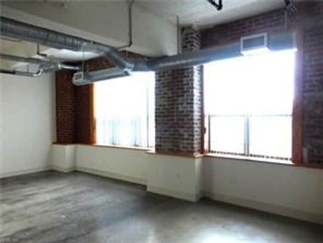 Photo - 500 Granby St