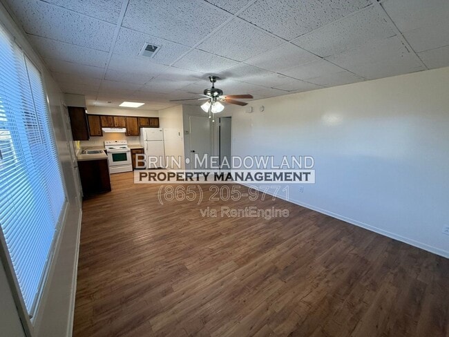 Photo - 1805 Meadowland Ln Unit E