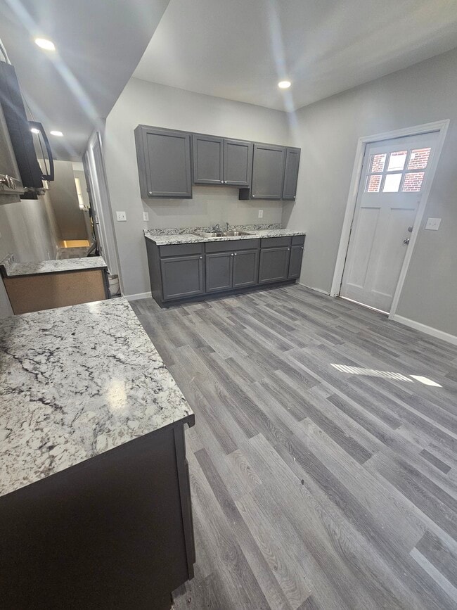 Photo - 2212 N 6th St Unit Apartment 2