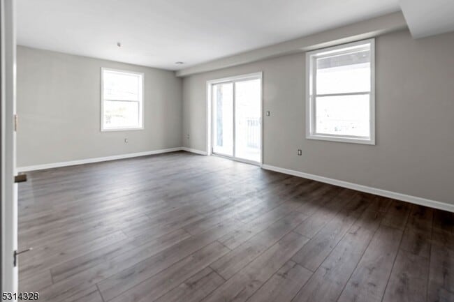 Photo - 862 E Jersey St Unit 5