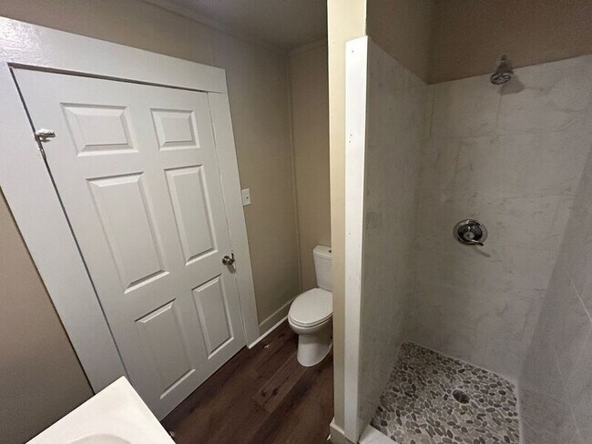 Photo - 1112 Elm Ave Unit 1 (FRONT)