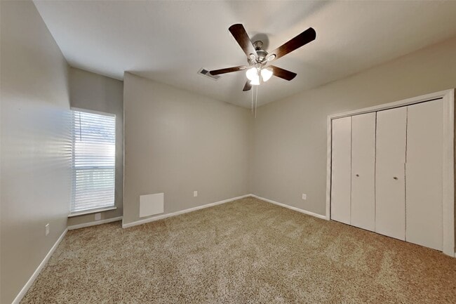 Photo - 2127 Jamara Ln