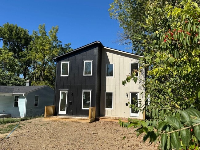 Photo - Brand new luxury townhome on the eastside. Section 8 approved!!!