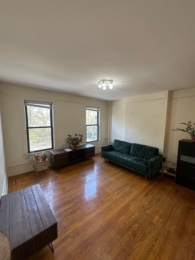 Photo - 267 8th St Unit 3