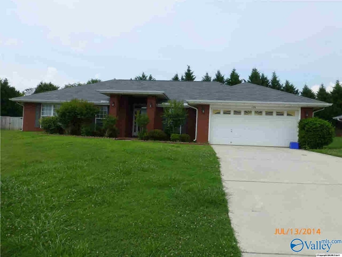 Photo - 128 Clover Ridge Dr House