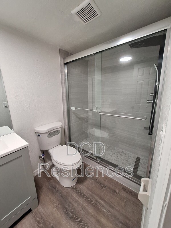 Building Photo - 514 S Betty Ln Unit 11