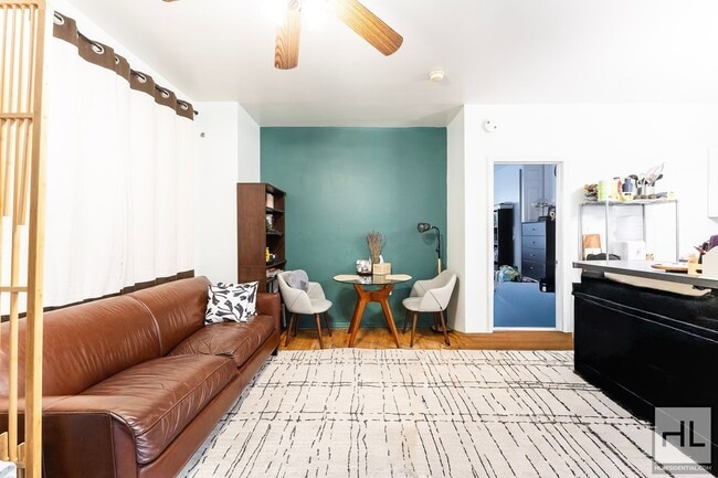 Photo - 11 STREET Unidad 1A