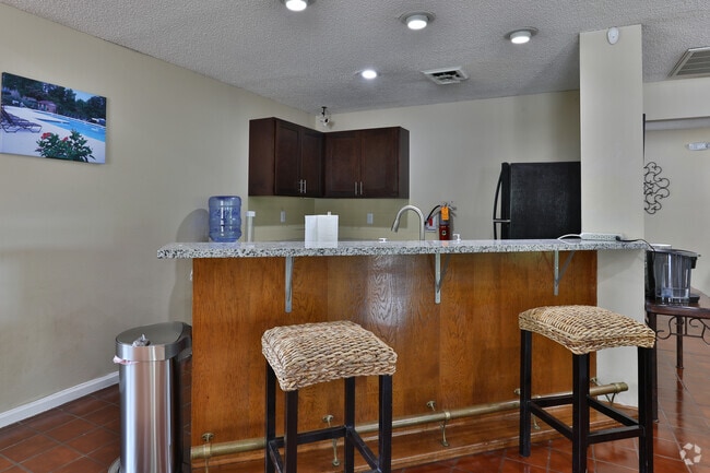 Windsor Shores Apartments