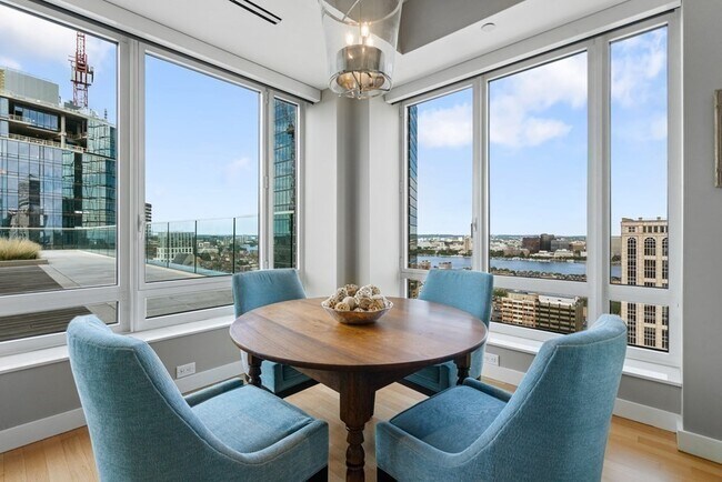 Photo - 406 Stuart St Unidad PH1