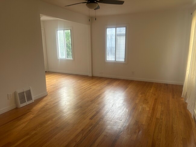 Photo - 68 S Lakeview Dr