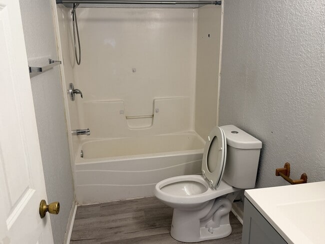 Photo - 312 Salem St