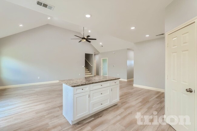 Photo - 5617 Kerry Ln