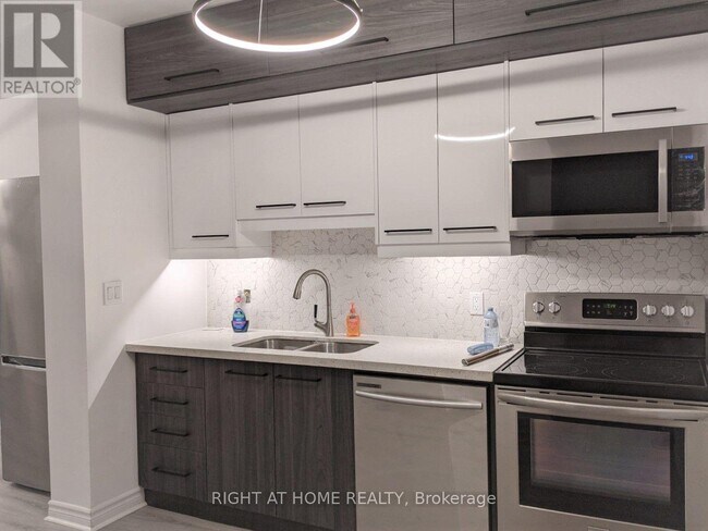 Photo - 152 St Patrick St Unit 208