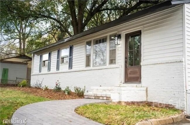 Building Photo - 2008 Choyce Cir