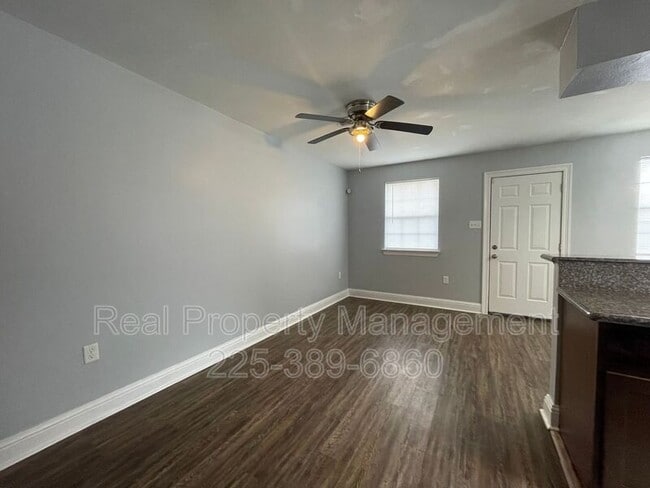 Photo - 5500 Dianna Dr Unit 1