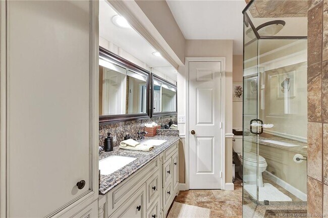 Photo - 150 SE Four Winds Dr Unit B303