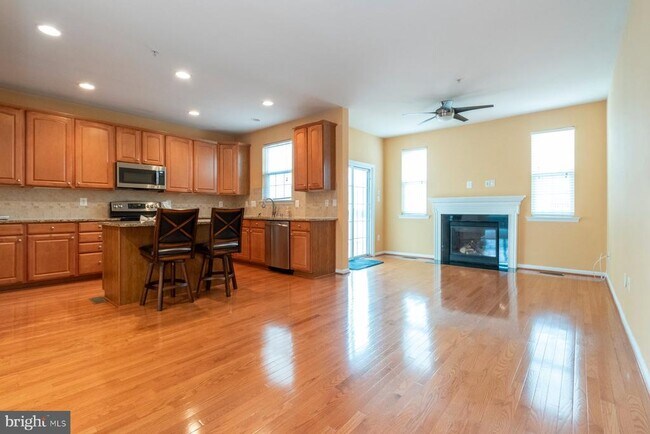 Photo - 903 Indigo Bunting Ln