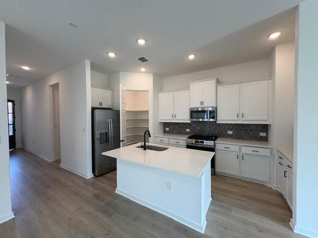 13102 Incline Dr