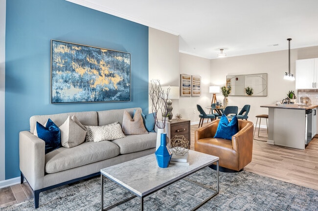 BR, 2BA - 1055SF Jasper II - Living Area
