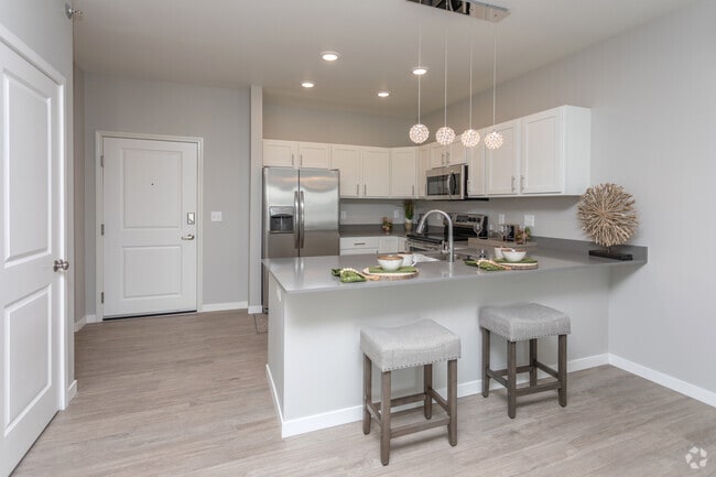 1BR, 1BA, Orion - 785SF