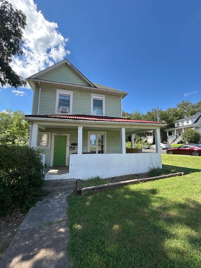 Photo - 720 18th St NW Unidad Lower