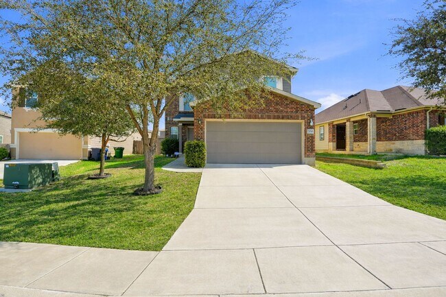 Photo - Spacious 4-Bedroom Home with Flexible Floor Plan in Growing West San Antonio