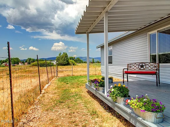 Photo - 380 W 2100 N