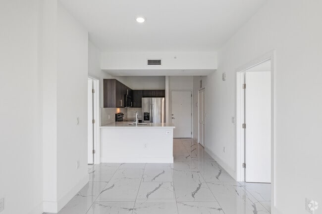 2BR, 2BA