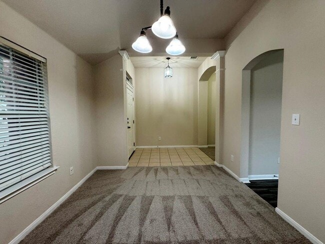 Photo - 1780 Stone Rim Loop