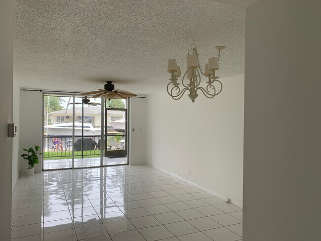 Building Photo - 777 S Federal Hwy Unit N-105