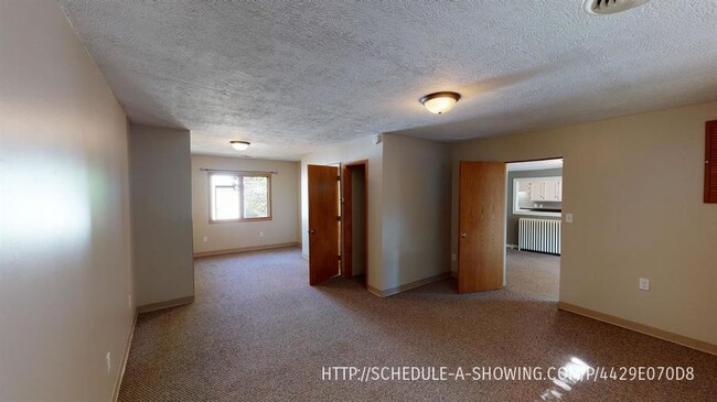 Photo - 402 E Park St