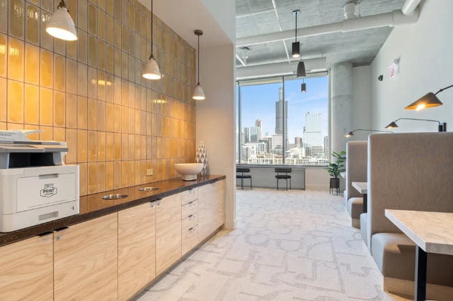 Photo - 1015 W Van Buren St