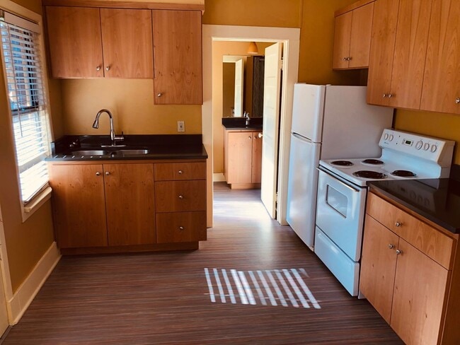 Photo - 1 Bed/1 Bath Corner Unit in Historic Building - Harriman Stret Unidad 4