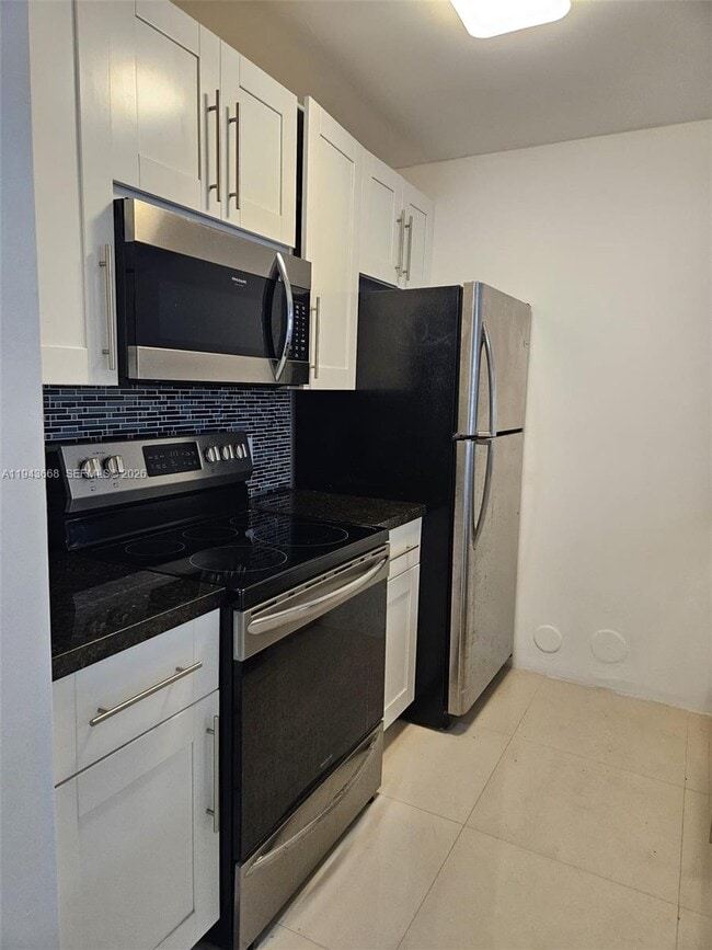 Building Photo - 8180 Geneva Ct Unit 430