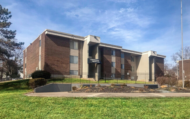 Charter Landing - Charter Landing Apartments