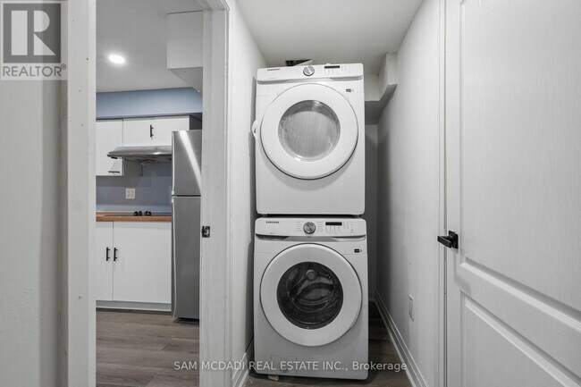 Photo - 1527 Chiddingstone Cir