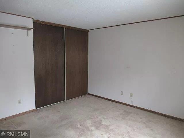 Photo - 3560 Blue Jay Way