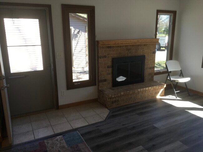 Photo - 4674 Lenore Ln