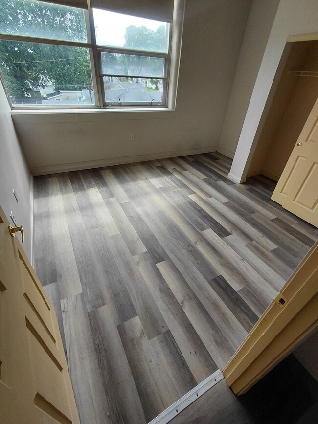 Photo - 316 W Walnut St Unit 306