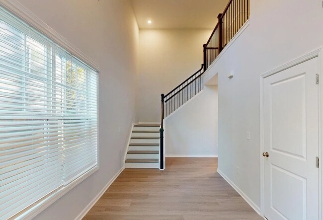 Photo - 130 Tawny Slope Ct