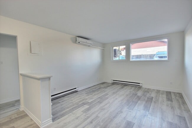 Photo - 341 NoelUnit 4 Unit 4