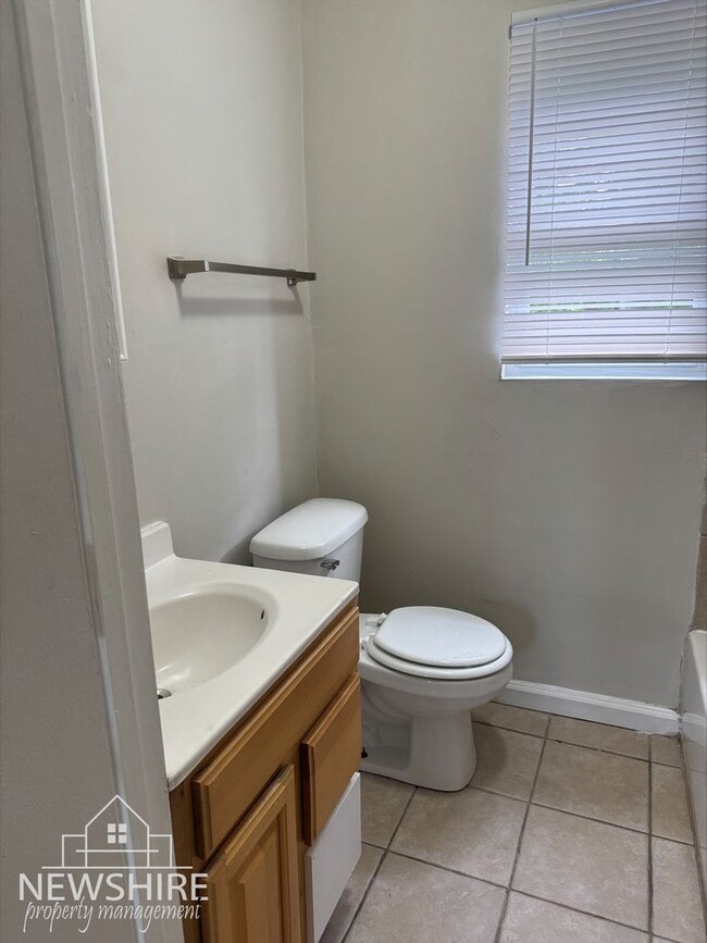 Hampton Avenue Apartments