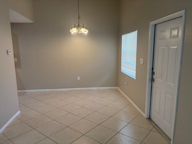 Photo - 2011 Oleander Blvd