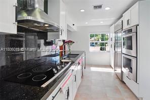 Photo - 2000 SW 4th Ave